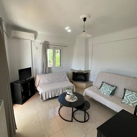 Apartman Cozy In City's Suburbs #1st Floor *