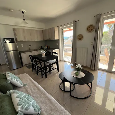 Apartman Cozy In City's Suburbs #1st Floor *